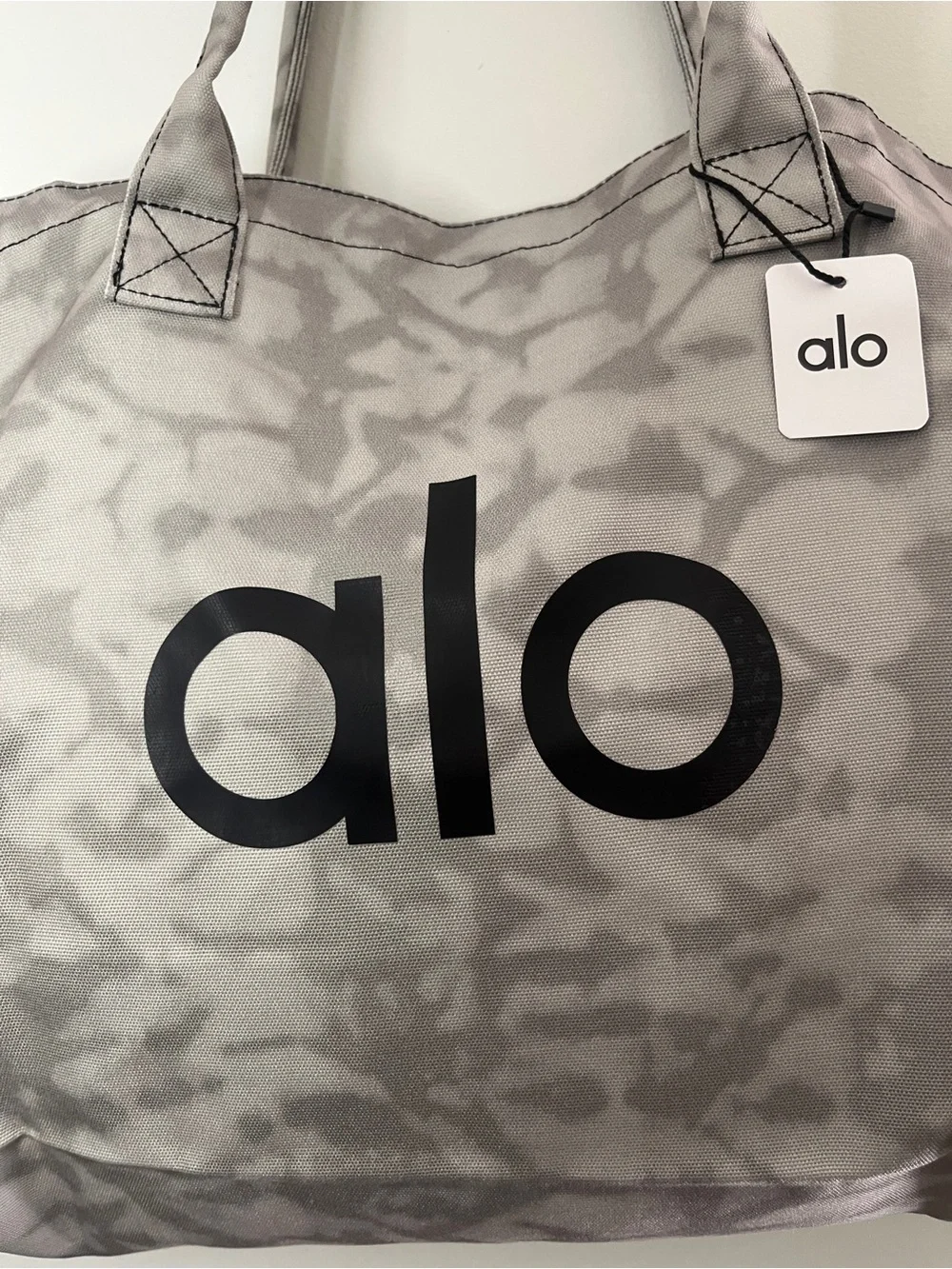 Alo Yoga Canvas Tote BRAND NEW WITH TAG!! - Picture 6 of 6